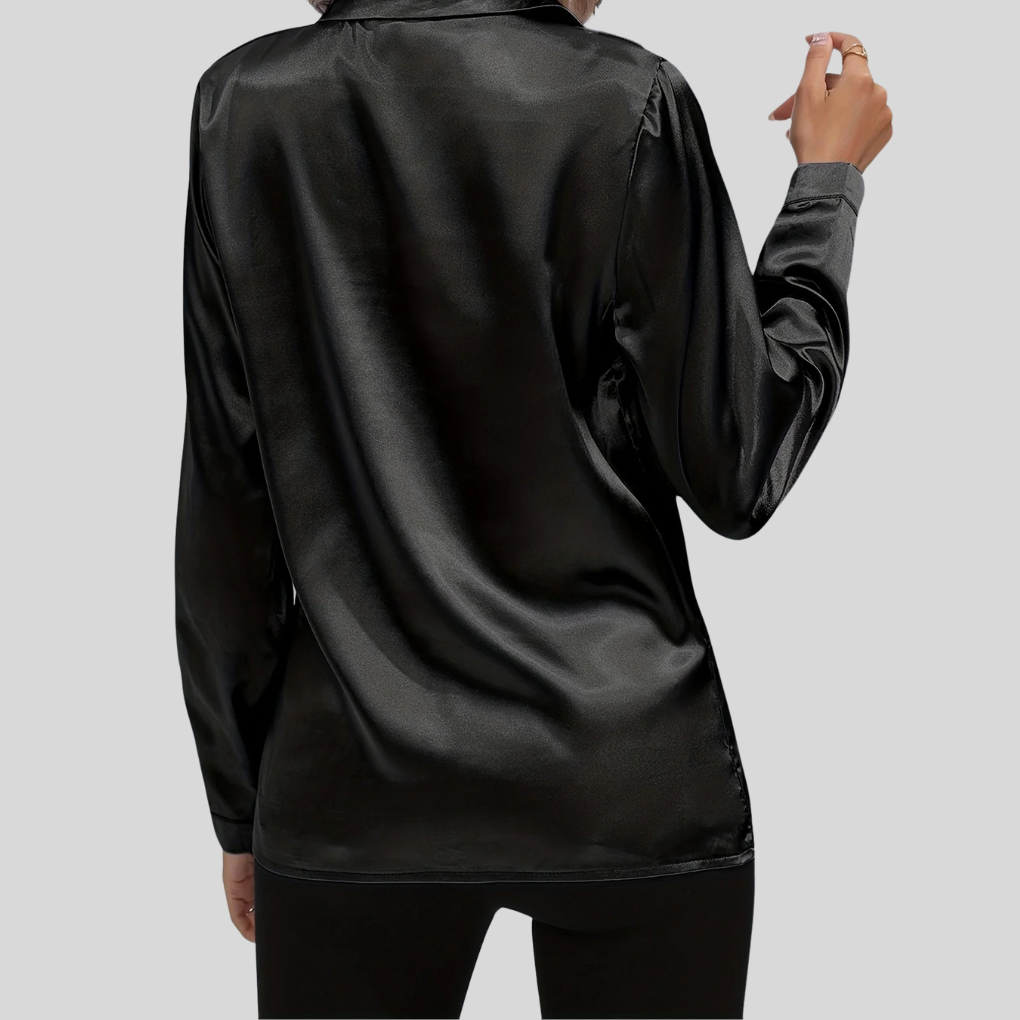 Elegante damesblouse – verfijnde blouse met knoopsluiting en zachte drapering