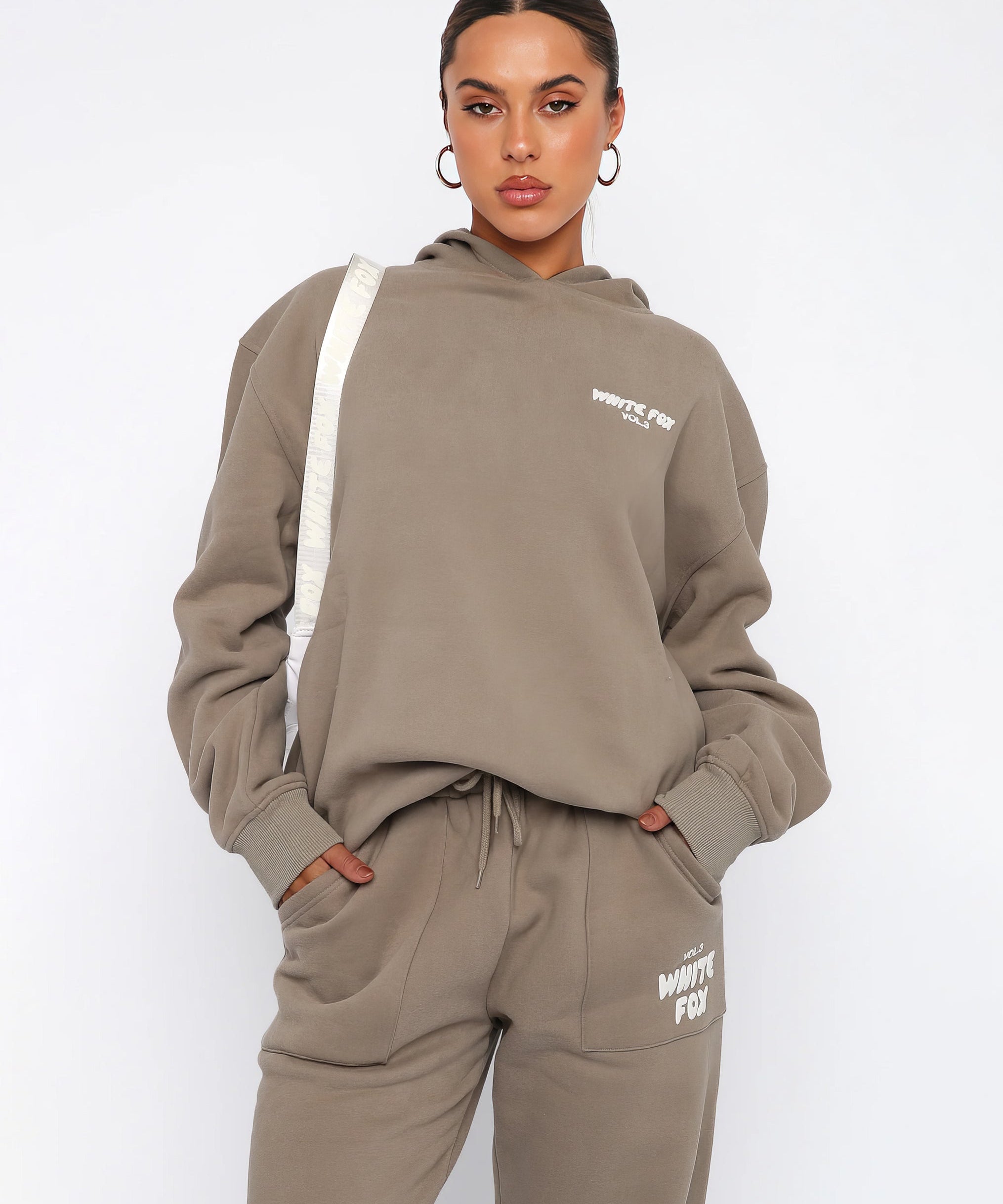 Zoë dames trainingspak – trendy en comfortabel sportief pak