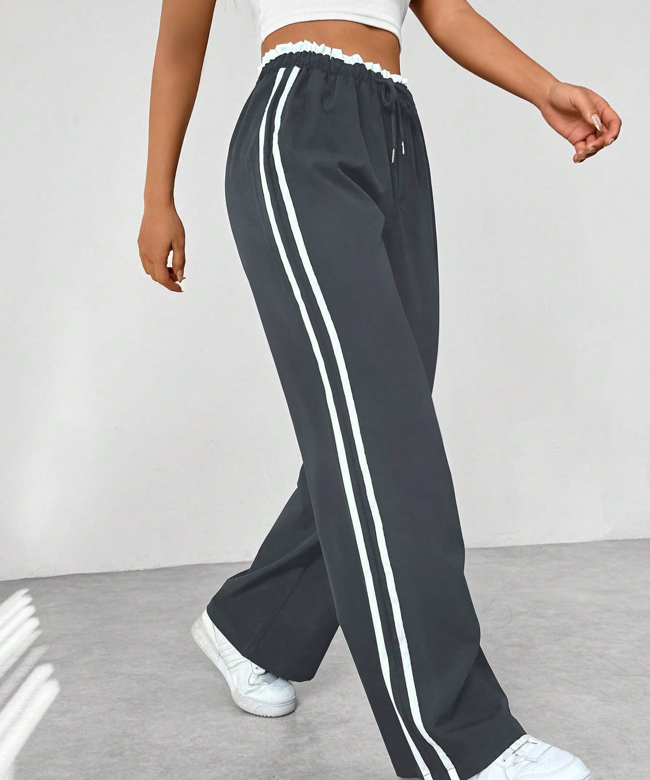 Trend Sportieve Wide-Leg Broek – Comfortabele Streetwear Broek met Strepen