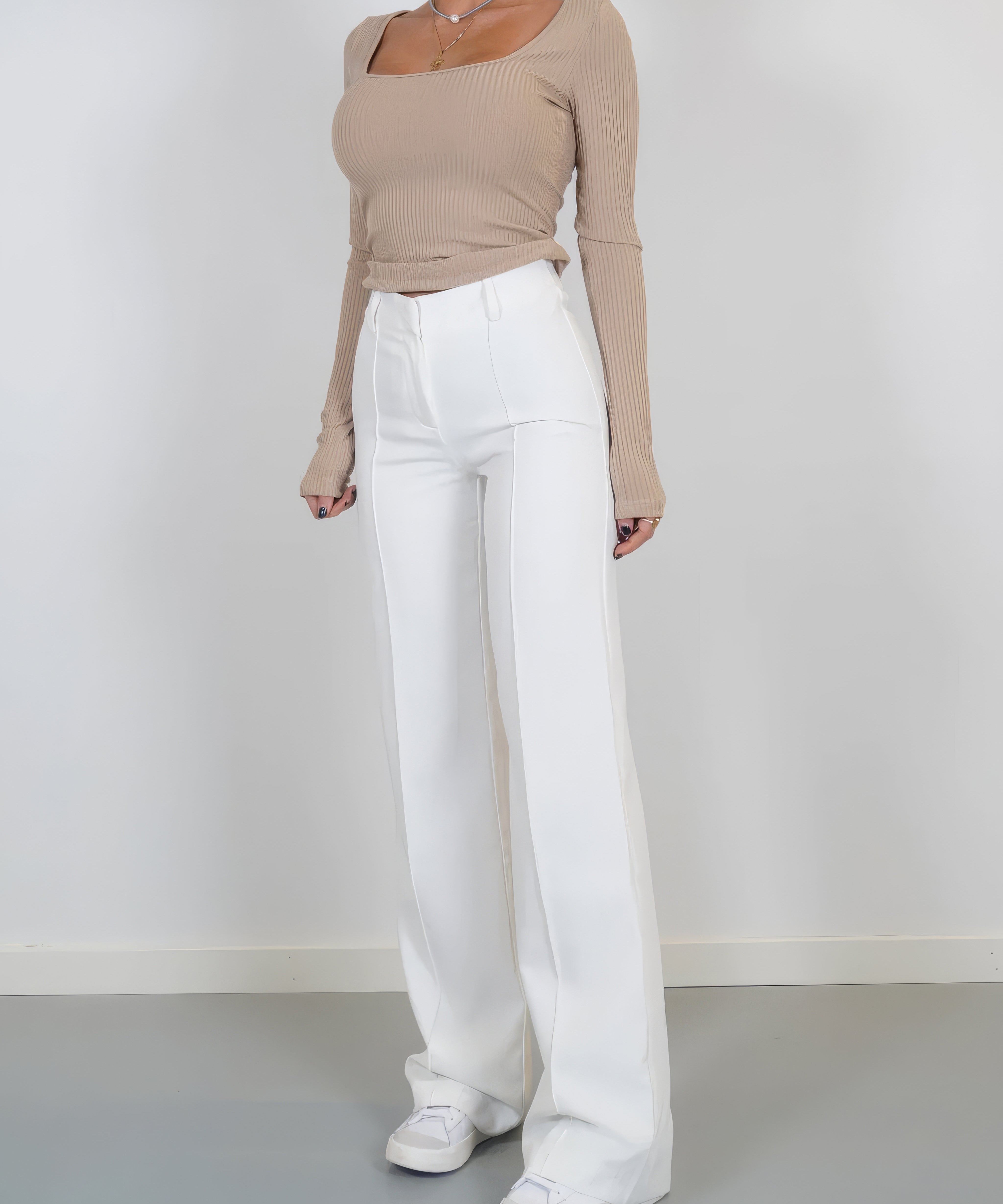 Beau dames pantalon – high-waist broek met rechte pijpen en elegante pasvorm