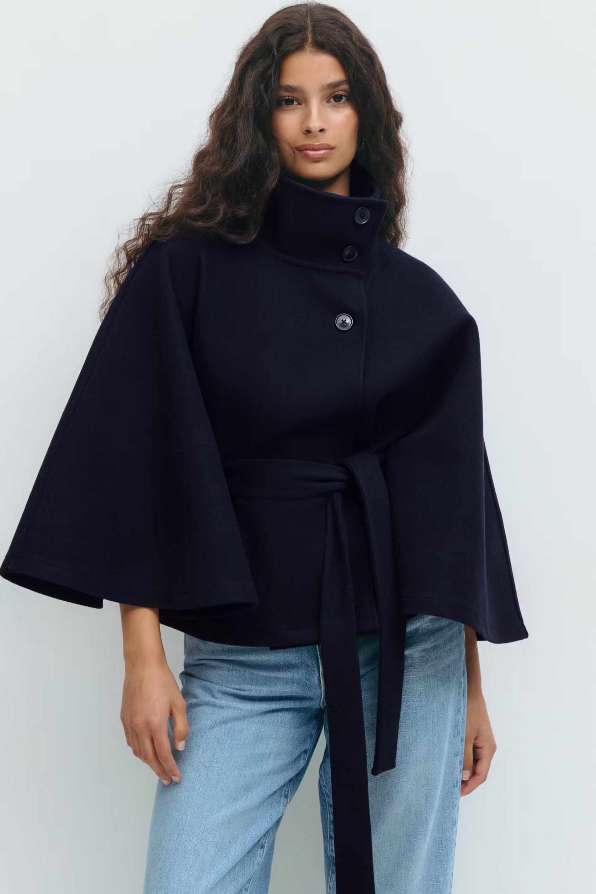 CLARA dames cape jas – elegante cape-mantel met ceintuur & hoge kraag