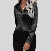 Elegante damesblouse – verfijnde blouse met knoopsluiting en zachte drapering