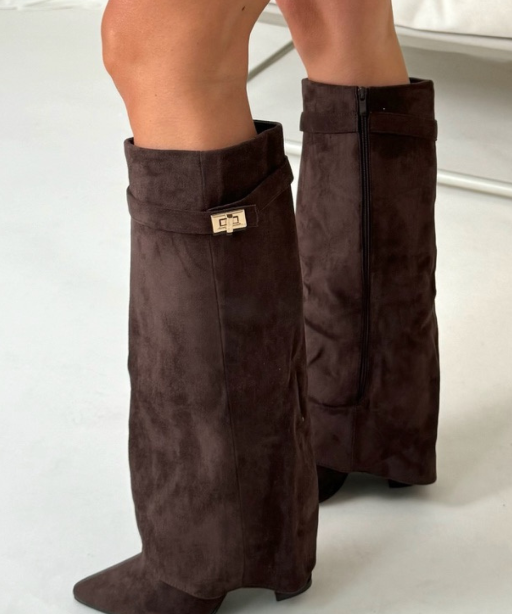 Zohra dames laarzen – hoge laarzen met flap en stevige blokhak van 8,5 cm