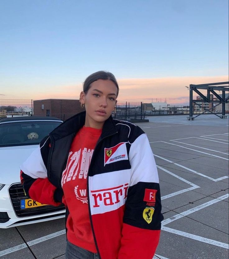 Nika Ferrari Racing jacket unisex – oversized jas met iconische F1 patches