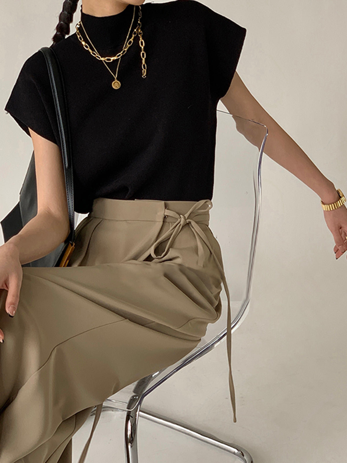 Mouwloze Dames Top met Hoge Kraag | Minimalistische All-Season Top