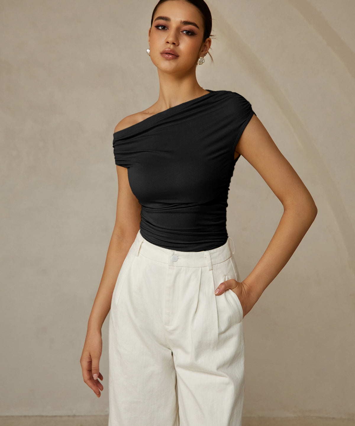 One-shoulder dames top met gerimpelde details – trendy & elegant