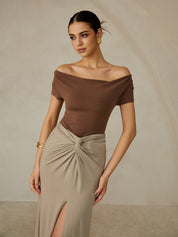 Afgesneden off-shoulder top dames – elegante aangesloten crop top