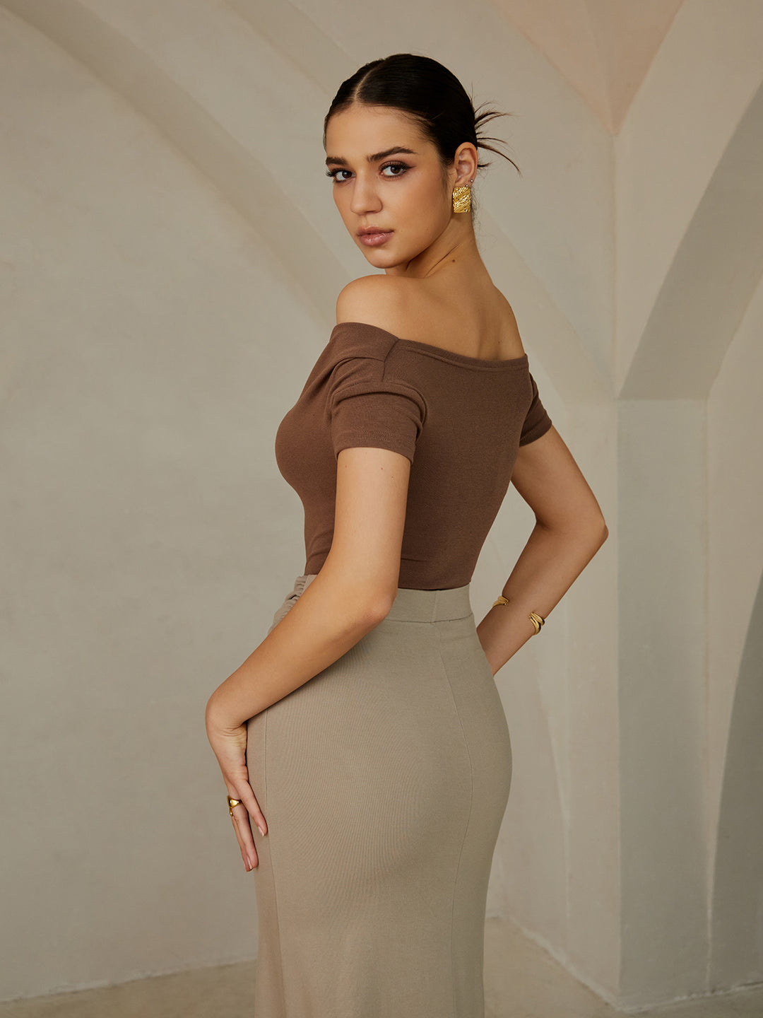 Afgesneden off-shoulder top dames – elegante aangesloten crop top