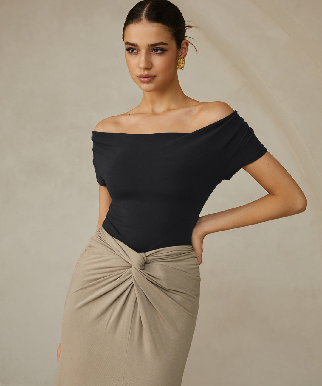 Afgesneden off-shoulder top dames – elegante aangesloten crop top