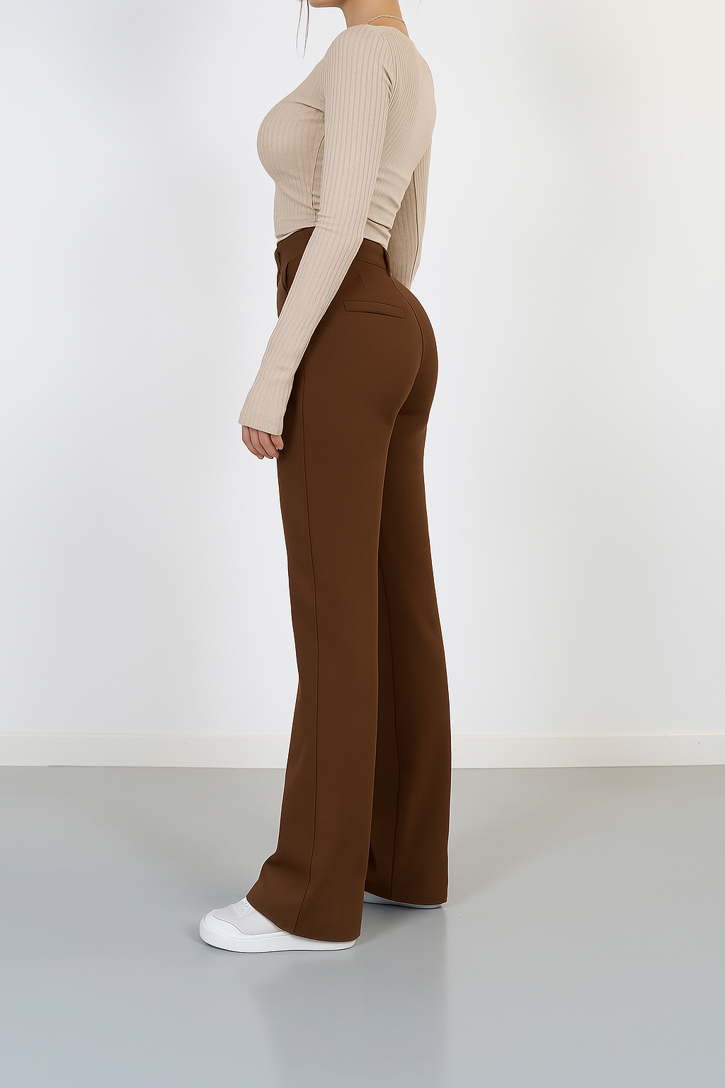 Beau dames pantalon – high-waist broek met rechte pijpen en elegante pasvorm