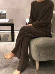 Dames ribgebreid lounge set – zacht tweedelig breisel met wijde pasvorm