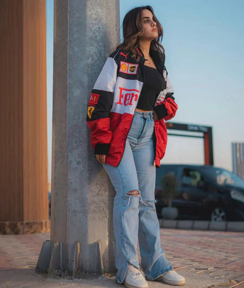 Nika Ferrari Racing jacket unisex – oversized jas met iconische F1 patches
