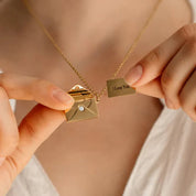 Love Chain ketting – personaliseerbare briefketting in zilver, goud & rosé