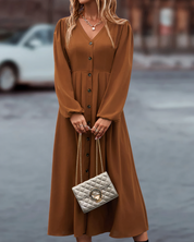 Amira Maxi Herfstjurk – Lange Damesjurk met V-Hals en Knoopsluiting