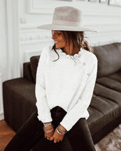 Damestrui Wolmix – Relaxte Pasvorm met Rufflekraag en Knoopdetails