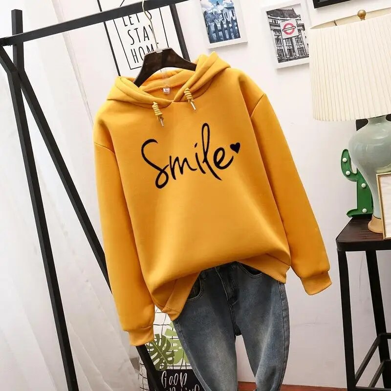 Ottelien hoodie dames – comfortabele graphic hoodie met “Smile” print