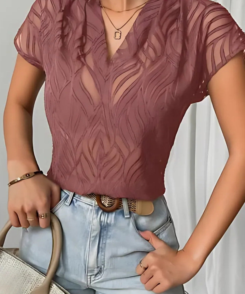 Millow dames T-shirt met V-hals en uitsneden – modern & stijlvol