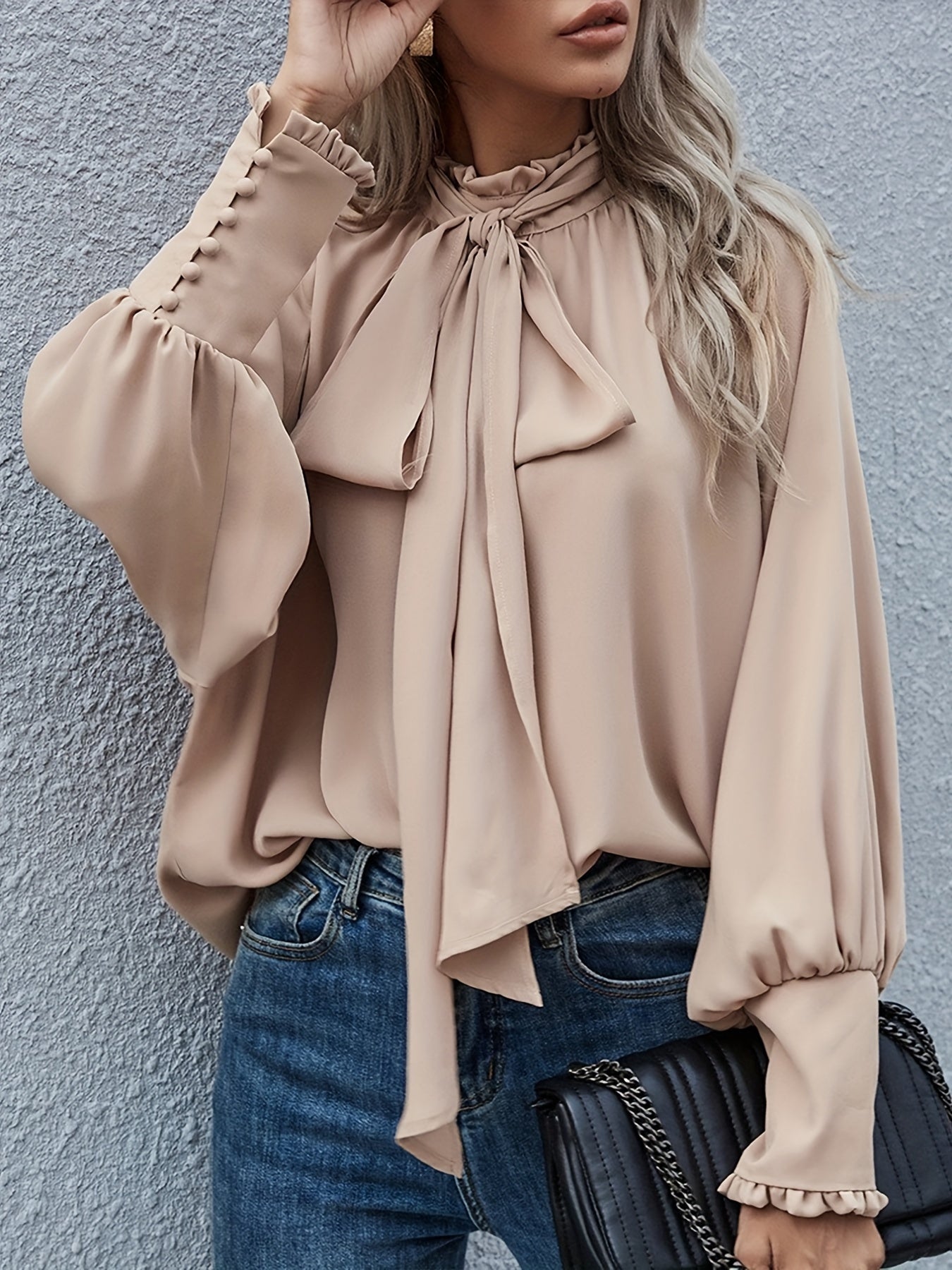 Elegante Damesblouse – Blouse met Strikdetail, Ruches en Soepele Pasvorm
