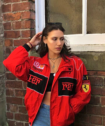 Nika Ferrari Racing jacket unisex – oversized jas met iconische F1 patches