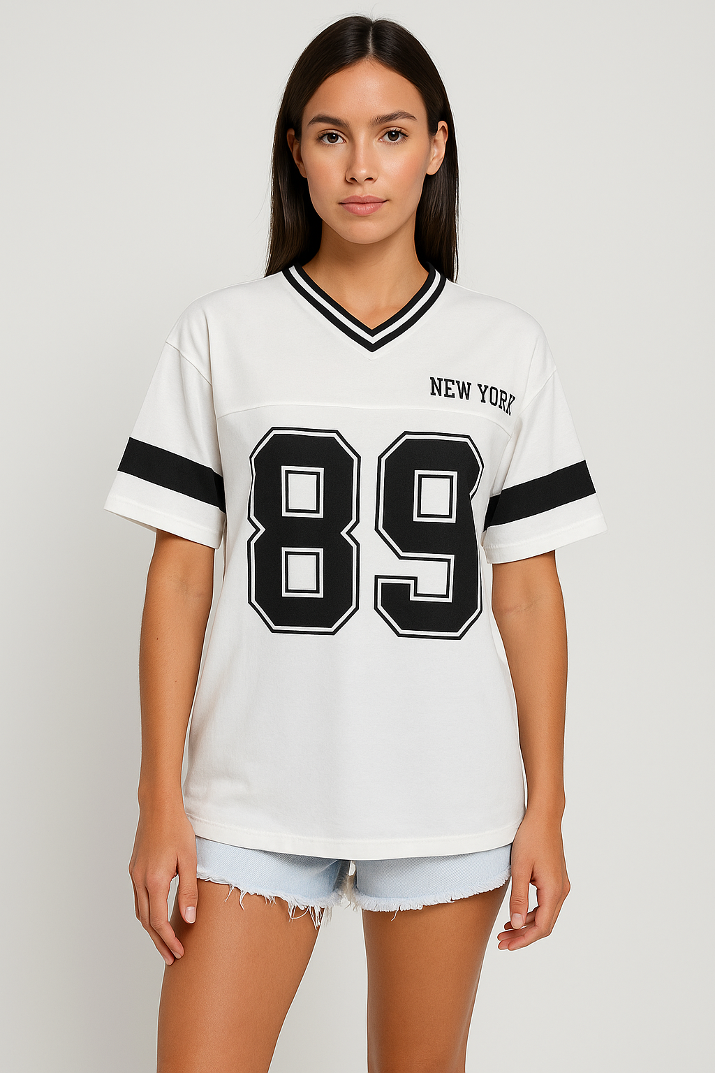 JUUD dames varsity shirt – oversized sportief T-shirt met V-hals & print