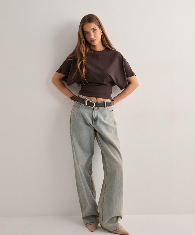 Amaya T-shirt Dames – Trendy Top met Wijde Mouwen & Getailleerde Pasvorm