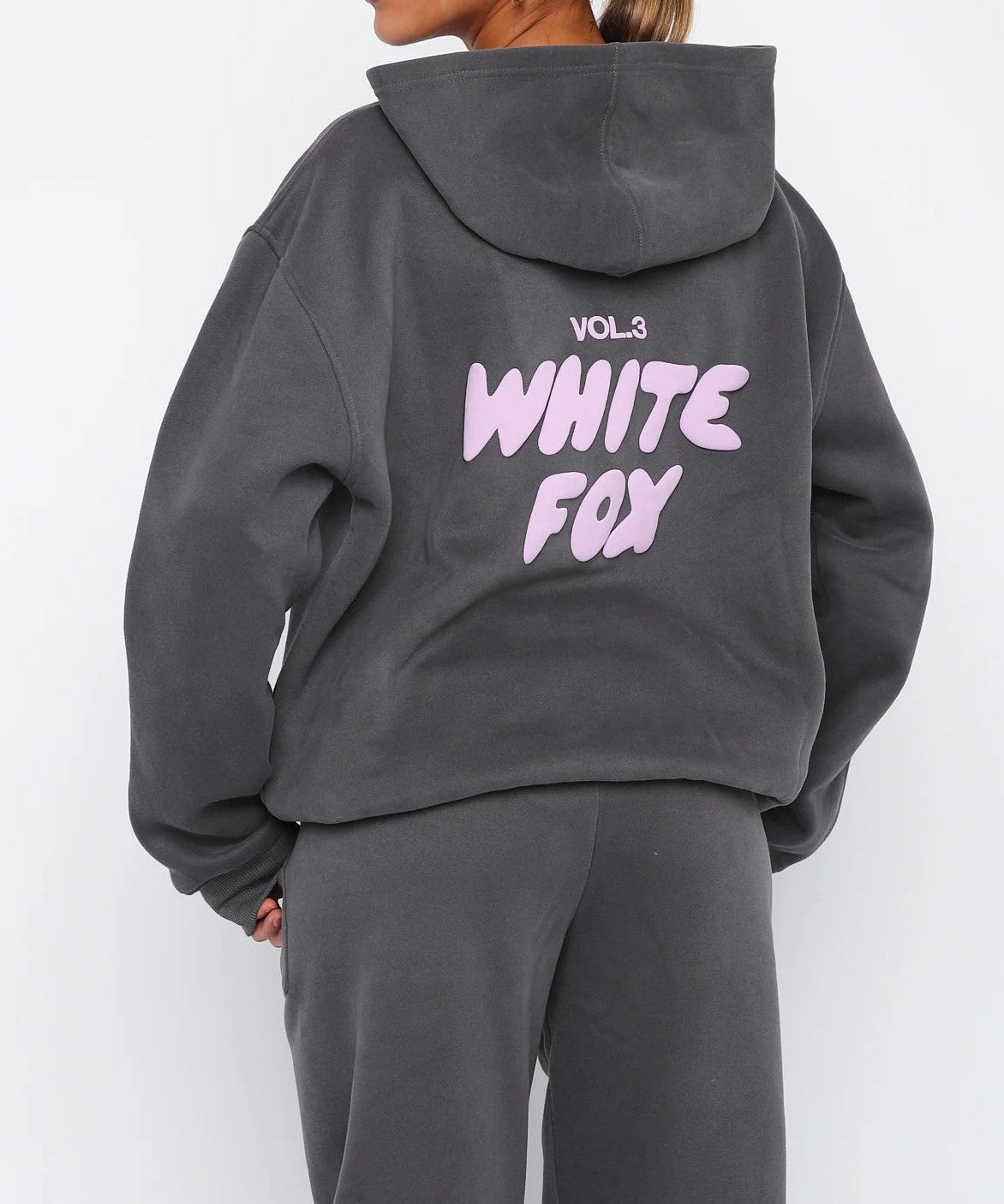 Noa dames trainingspak – wit luxe pak met hoodie en losse pasvorm