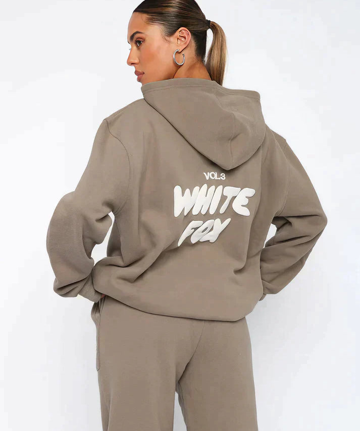 Noa dames trainingspak – wit luxe pak met hoodie en losse pasvorm